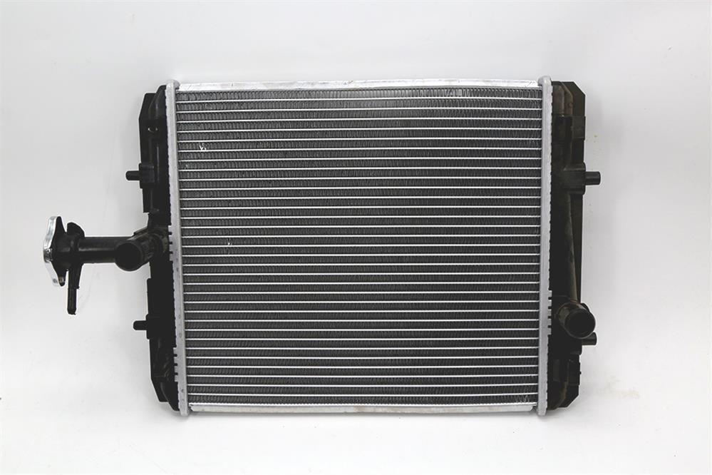 10193977-00 BYD Car BYD F0 หม้อน้ำอลูมิเนียมของถังเก็บน้ำ