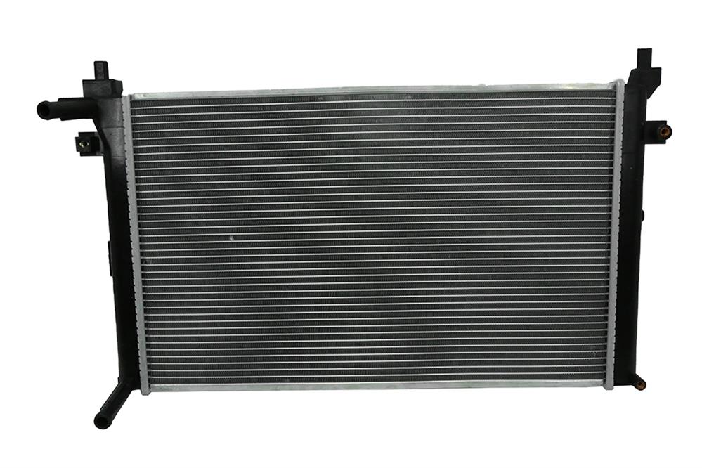 TA-1301200A BYD รถยนต์ BYD Surui หม้อน้ำอลูมิเนียมอุณหภูมิต่ำของถังเก็บน้ำ